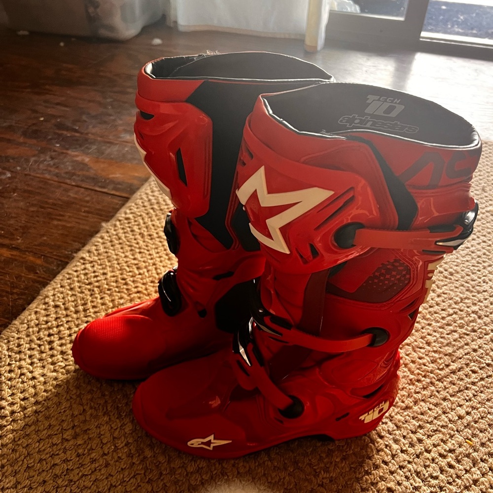 Alpinestars Red Tech 10 Racing Boots